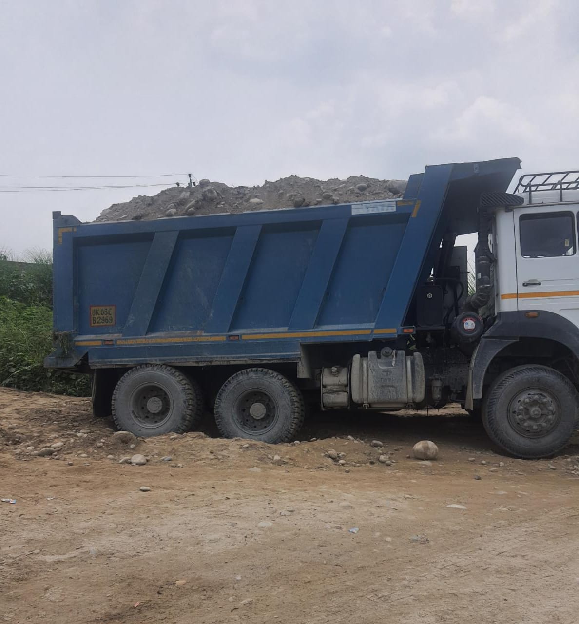 खनन विभाग की टीम ने अवैध खनन व अवैध परिवहन करने वालों पर लगातार कार्यवाही कर रही है।