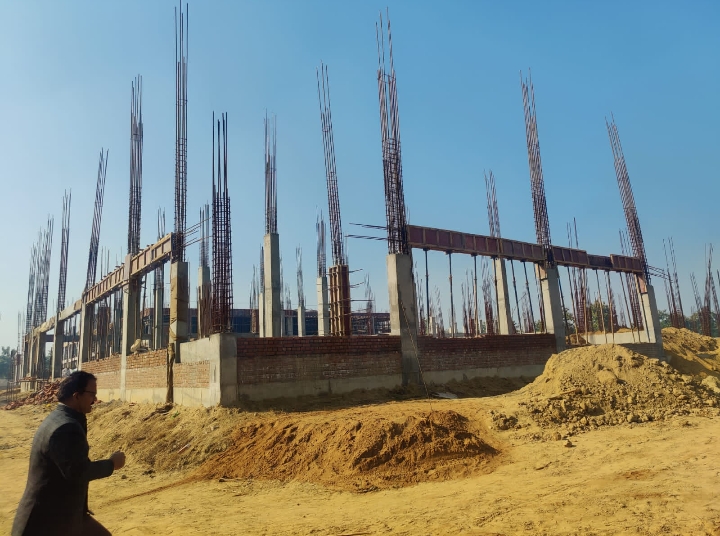 अवैध कॉलोनियों पर हरिद्वार/रुड़की प्राधिकरण की टीम लगातार कर रही हैं कार्रवाई तीन और बड़ी कॉलोनी पर की कार्रवाई,