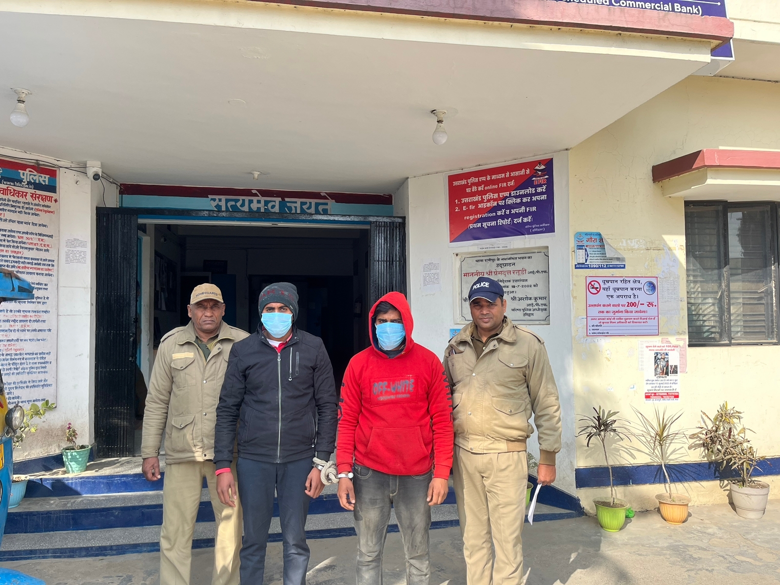 S.T.F. देहरादून एवं हरिद्वार पुलिस का नशे के खिलाफ साझा ऑपरेशन, 1500 नशीले इंजेक्शन के साथ दो अभियुक्तों को किया गिरफ्तार,