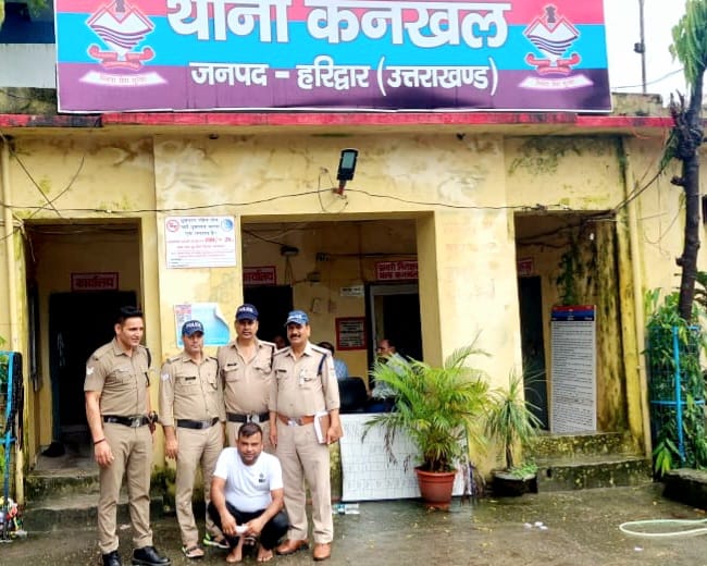 शराब तस्करी के बाद सट्टेबाजी के धंधे में हाथ आजमा रहे हिस्ट्रीशीटर को पुलिस टीम ने किया गिरफ्तार