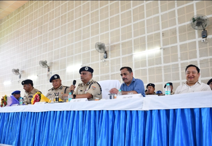 कांवड मेला क्षेत्र को 13 सुपर जोन, 31 जोन व 126 सेक्टर में किया गया विभाजित   एसपी सिटी बने कांवड़ मेला के नोडल अधिकारी, एसपी देहात क्षेत्र में पुलिस व्यवस्थापन की जिम्मेदारी, यातायात प्रबंधन का जिम्मा एसपी ट्रैफिक को सौंपा