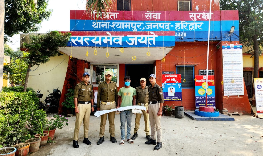 जीजा हत्याकांड प्रकरण में हत्यारोपी साले को 24 घंटे के भीतर पुलिस ने किया गिरफ़्तार।  डंडे से पीट पीटकर साले ने की थी जीजा की हत्या
