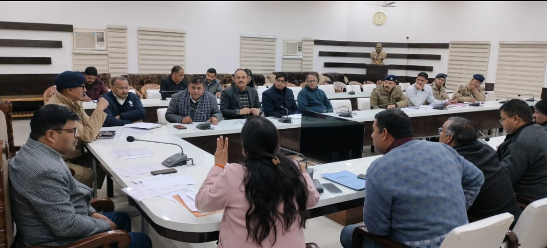 38 वे राष्ट्रीय खेल के आयोजन के संबंध में परियोजना निदेशक के एन तिवारी की नेतृत्व में कलेक्ट्रेट सभागार में समीक्षा बैठक आयोजित हुई। 