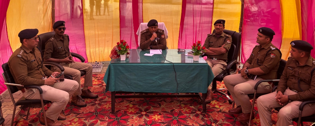 हरिद्वार पुलिस ने 48 घंटे के भीतर ब्लाइंड मर्डर केस का किया खुलासा  पुलिस ने मुख्य षडयंत्रकर्ता सहित कुल 03 हत्यारोपियों को किया गिरफ्तार  कपिल हत्याकांड में जमानत पर छूटा था मृतक, बेटे की हत्या का बदला लेने के लिए की गई हत्या  04 लाख रुपये में तय हुआ था हत्या का ठेका, ₹4000/- हुआ था एडवांस पेमेंट