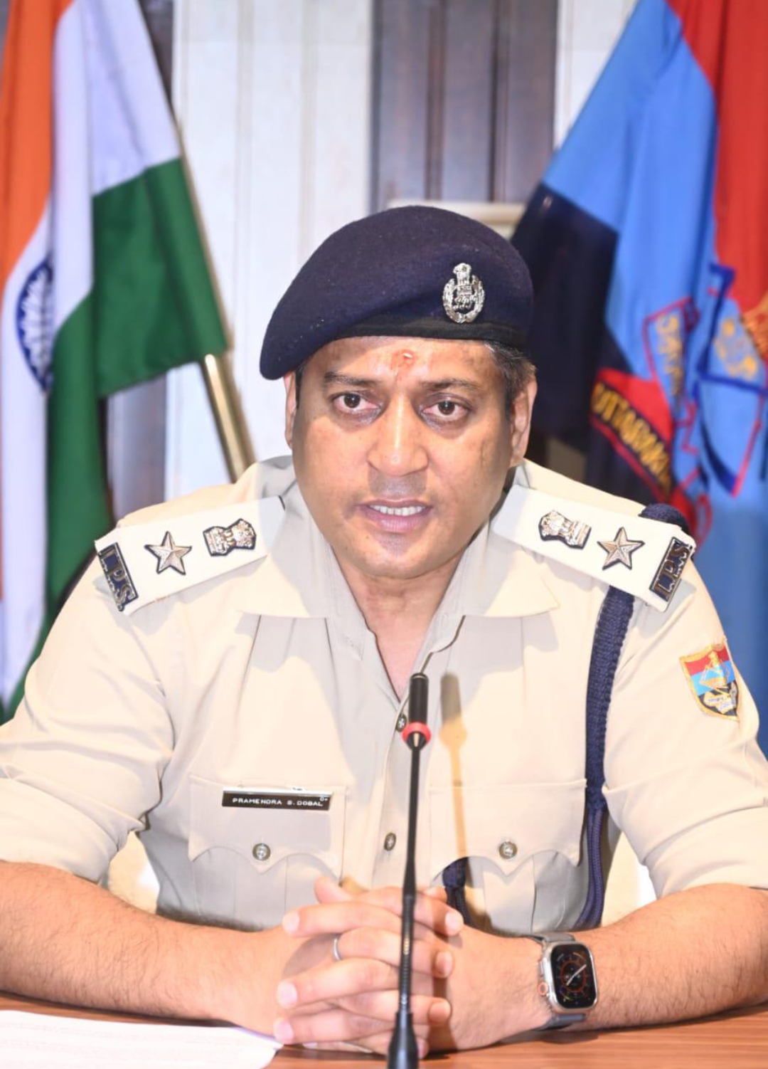 चारधाम यात्रा के लिए फर्जी हेलीकॉप्टर टिकट बनाने वाले आरोपी अभियुक्त को किया गिरफ्तार।