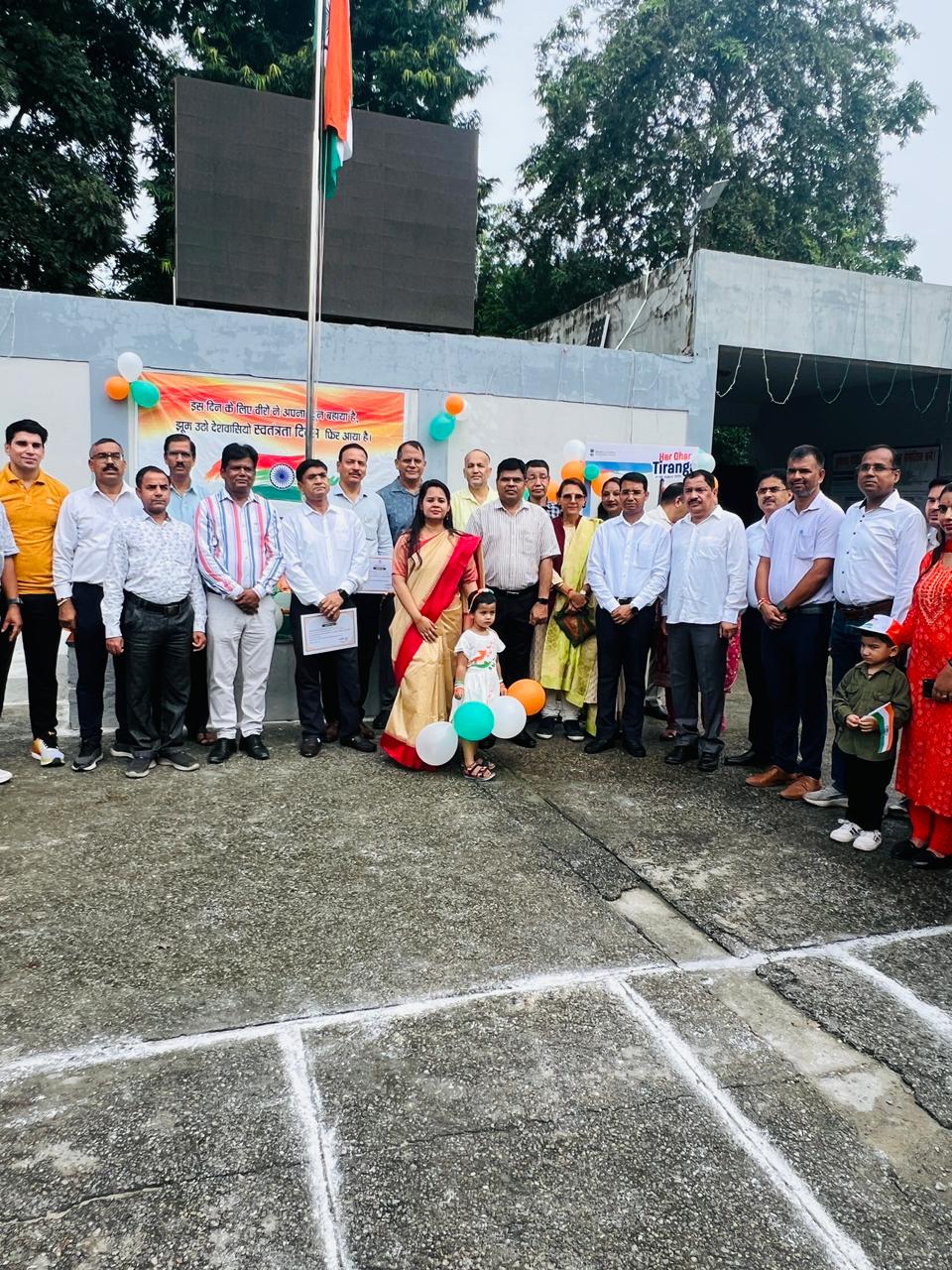 15 अगस्त 2025 जिला मुख्यालय में धूमधाम से मनाया गया स्वतंत्रता दिवस, उत्कृष्ट कर्मचारियों को मिला सम्मान