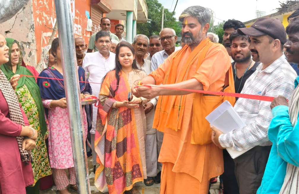 मुख्य विकास अधिकारी ने किया इब्राहिमपुर मसाही में सोलर स्ट्रीट लाइट परियोजना का शिलान्यासन।