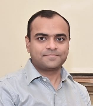 एक स्थान पर लम्बे समय से जमें सहायक चकबंदी अधिकारी, चकबंदीकर्ता, कनिष्ठ सहायकों का मुख्यमंत्री के निर्देशों के क्रम में जिलाधिकारी मयूर दीक्षित ने तत्काल प्रभाव से किया स्थानान्तरण।