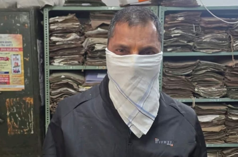 विजिलेंस की बड़ी कार्यवाही। डाटा क्लर्क को 20 हजार की रिश्वत लेते हुए विजलेंस ने रंगे हाथ किया गिरफ्तार।