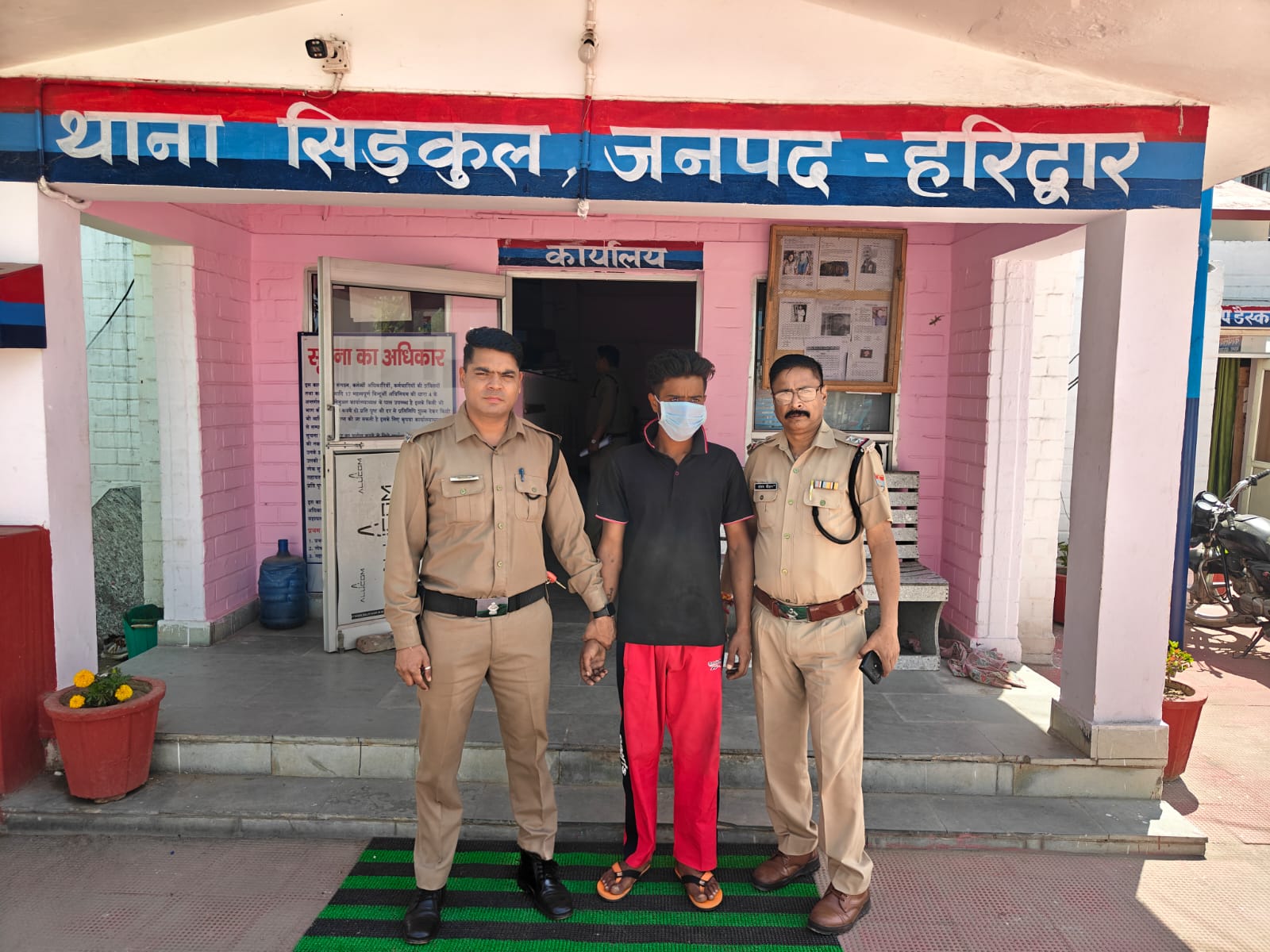 नाबालिक का अपहरण कर दुष्कर्म करने वाले आरोपी को सिडकुल पुलिस ने किया गिरफ्तार।