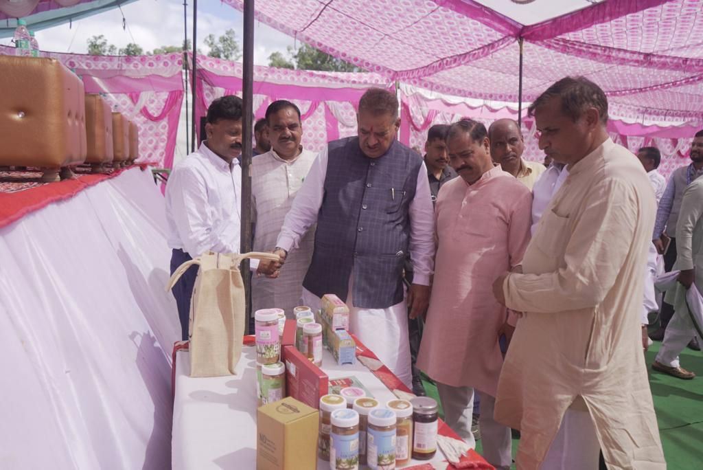 कृषि मंत्री गणेश जोशी ने गन्ना किसानों को दी बड़ी सौगात