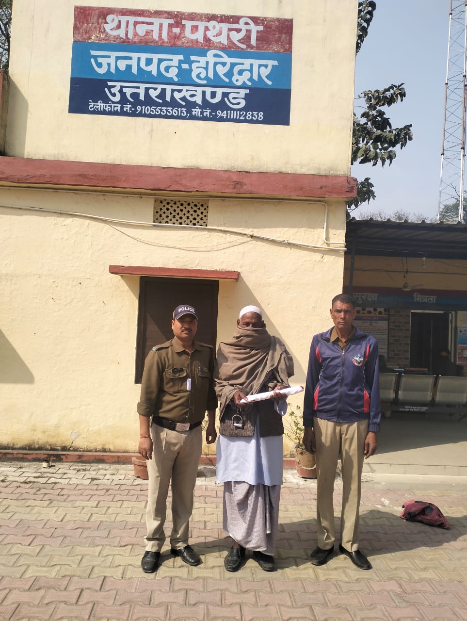 30 किलोग्राम गौमांस व गोकशी के उपकरण के साथ एक अभियुक्त को किया गिरफ्तार,8 अभियुक्त मौके से फरार