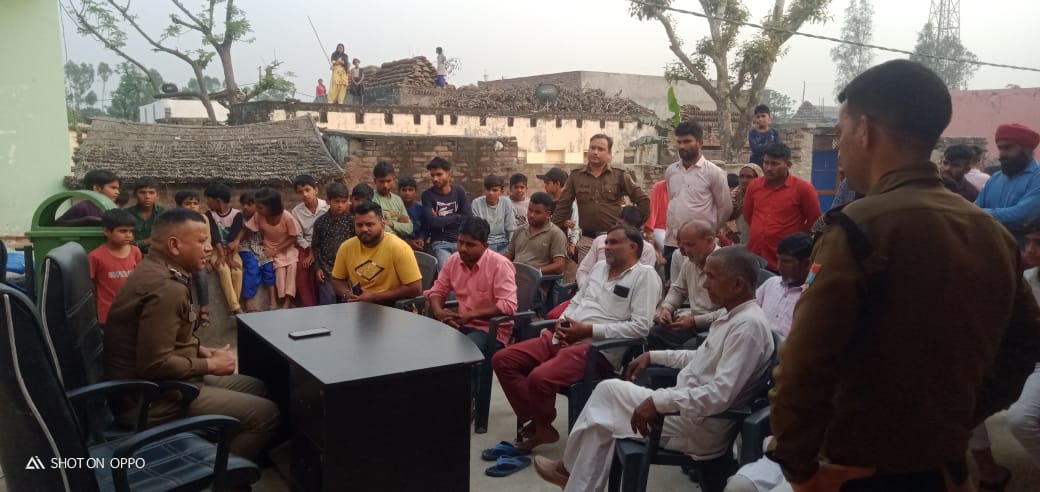 आमजन के अपनी नज़दीकी बढ़ाने गांव मौहल्ले में पहुंची पुलिस