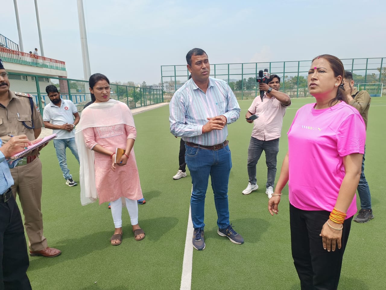 खेल मंत्री रेखा आर्या ने किया स्पोर्ट्स स्टेडियम रोशनाबाद व हॉकी स्टेडियम का निरीक्षण