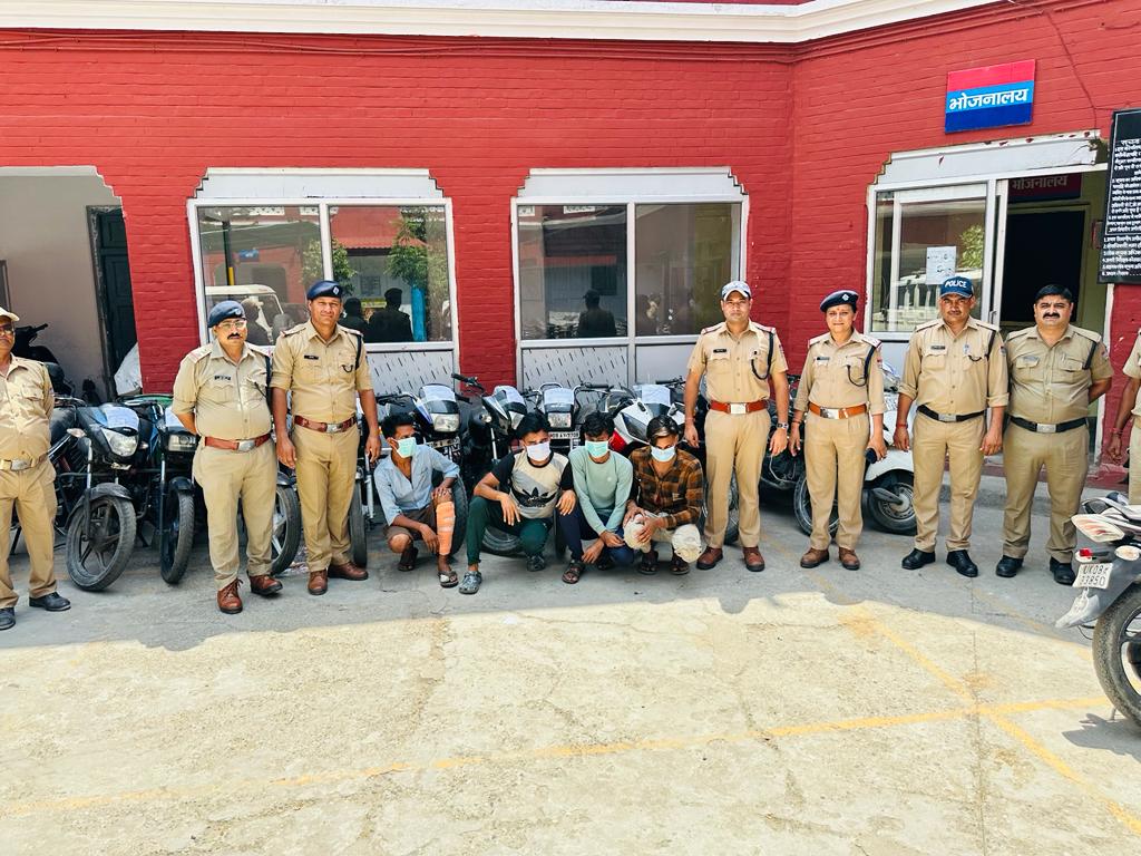 हरिद्वार पुलिस ने दबोचे अन्तर्राज्यीय वाहन चोर गिरोह के चार सदस्य  12 दो पहिया वाहन बरामद  महंगे शौक के चलते बने चोर, एक है I.T.I तो दूसरा BA पास