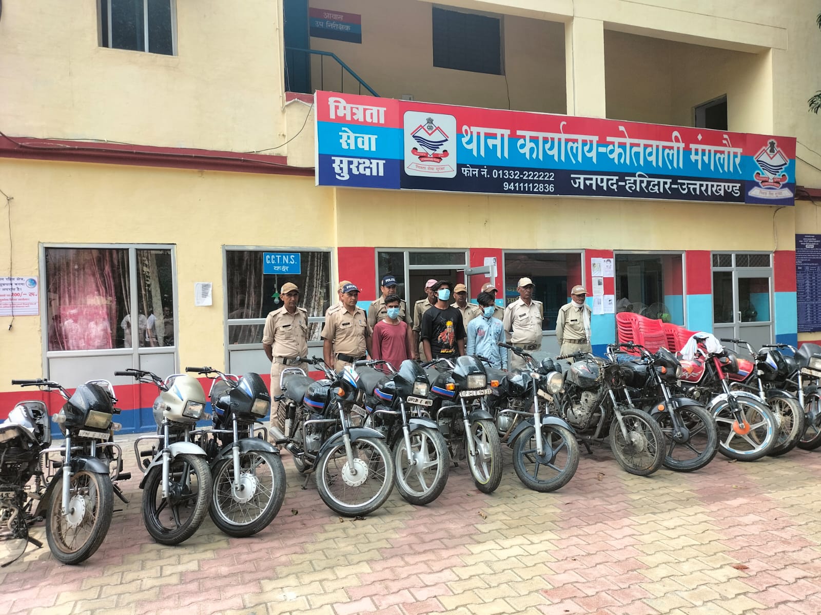 हरिद्वार पुलिस ने दबोचे अन्तर्राज्यीय वाहन चोर गिरोह के तीन सदस्य  गैंग के सदस्यों की निशांदेही पर 12 दोपहिया वाहन बरामद