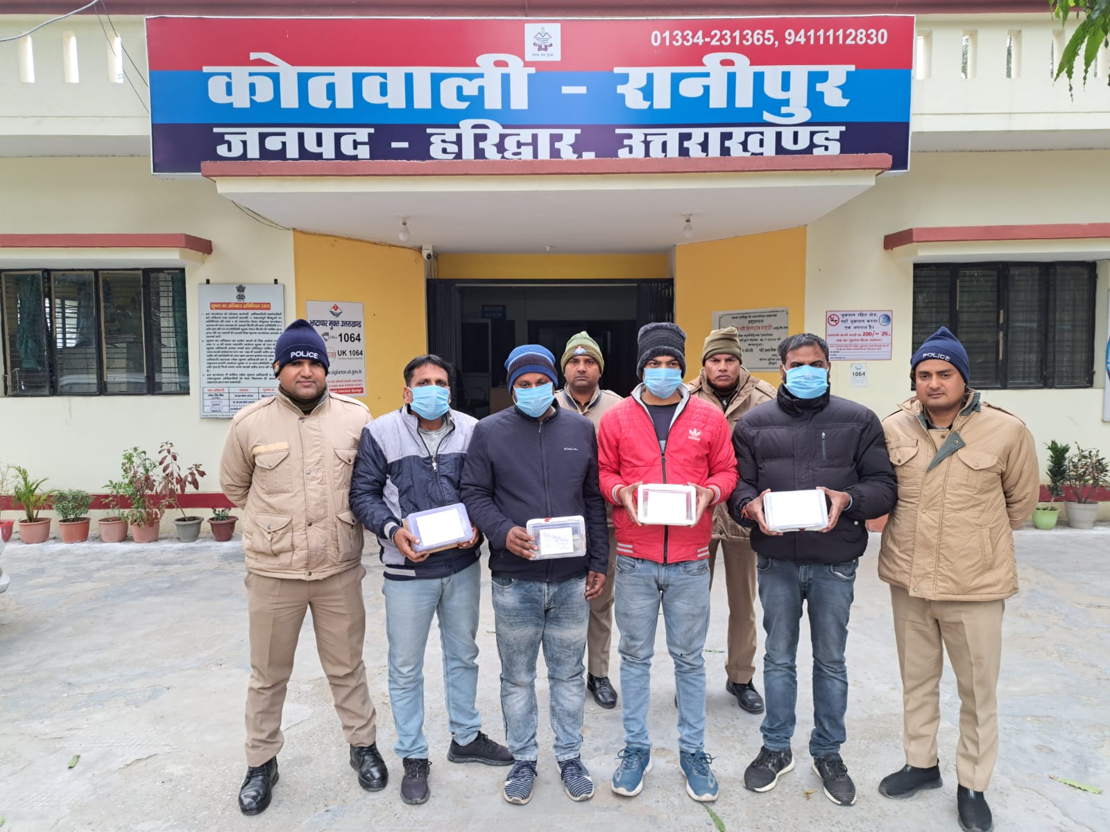 स्क्रैप के नाम पर ठगी करने वाले गिरोह का हरिद्वार पुलिस ने किया पर्दाफाश   दबोचे 04 आरोपी, घटना में प्रयुक्त कार व ₹4 लाख नगदी बरामद  दिल्ली के व्यापारी को विश्वास में लेकर बुलाया हरिद्वार