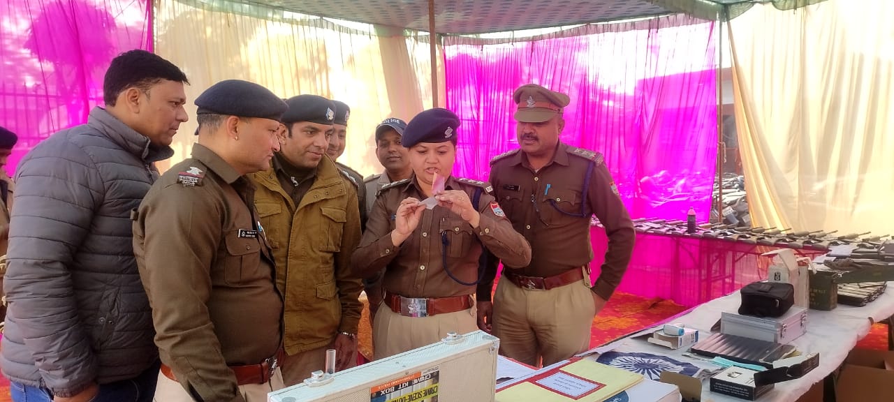सीओ ज्वालापुर निहारिका सेमवाल द्वारा कोतवाली ज्वालापुर का अर्दवार्षिक निरीक्षण किया।  अस्लाह एम्यूनेशन की नियमित साफ-सफाई व अभ्यास की दी नसीहत