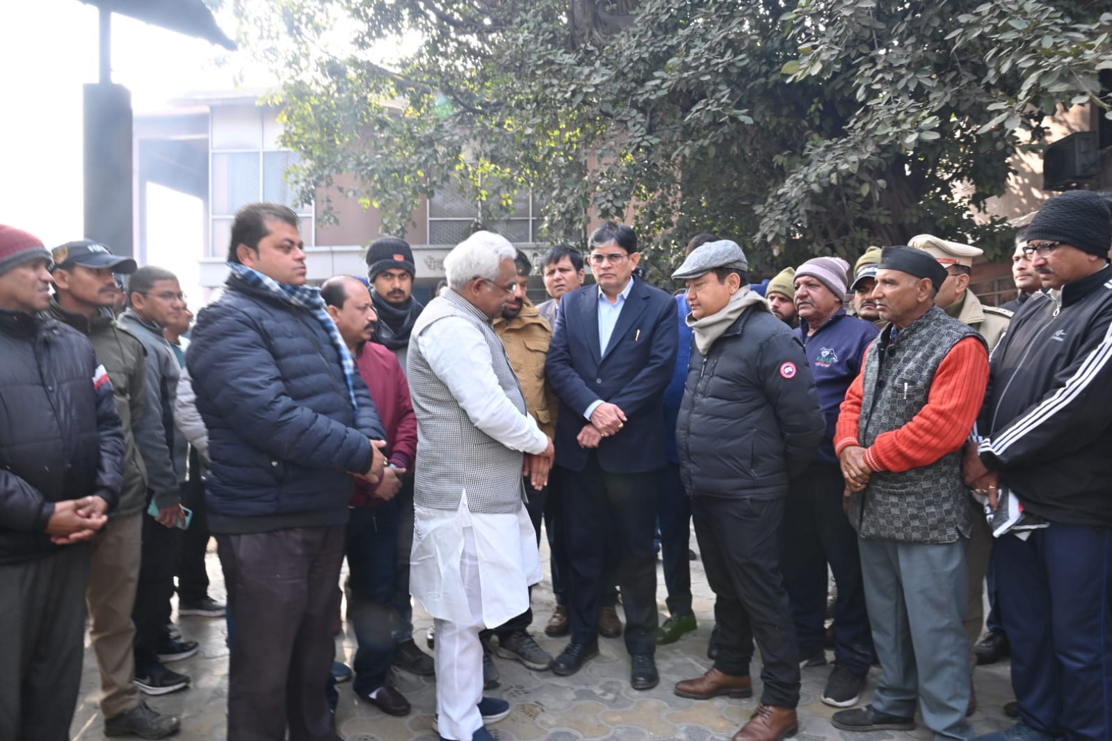 हरिद्वार राजाजी पार्क की चीला रेंज में विगत सोमवार को इलेक्ट्रिक वाहन(ईवी) के दुर्घटनाग्रस्त हो जाने की वजह से रेंजर चीला शैलेश घिल्डियाल, डिप्टी रेंजर प्रमोद ध्यानी सहित चार लोगों की मृत्यु हो गयी थी। 
