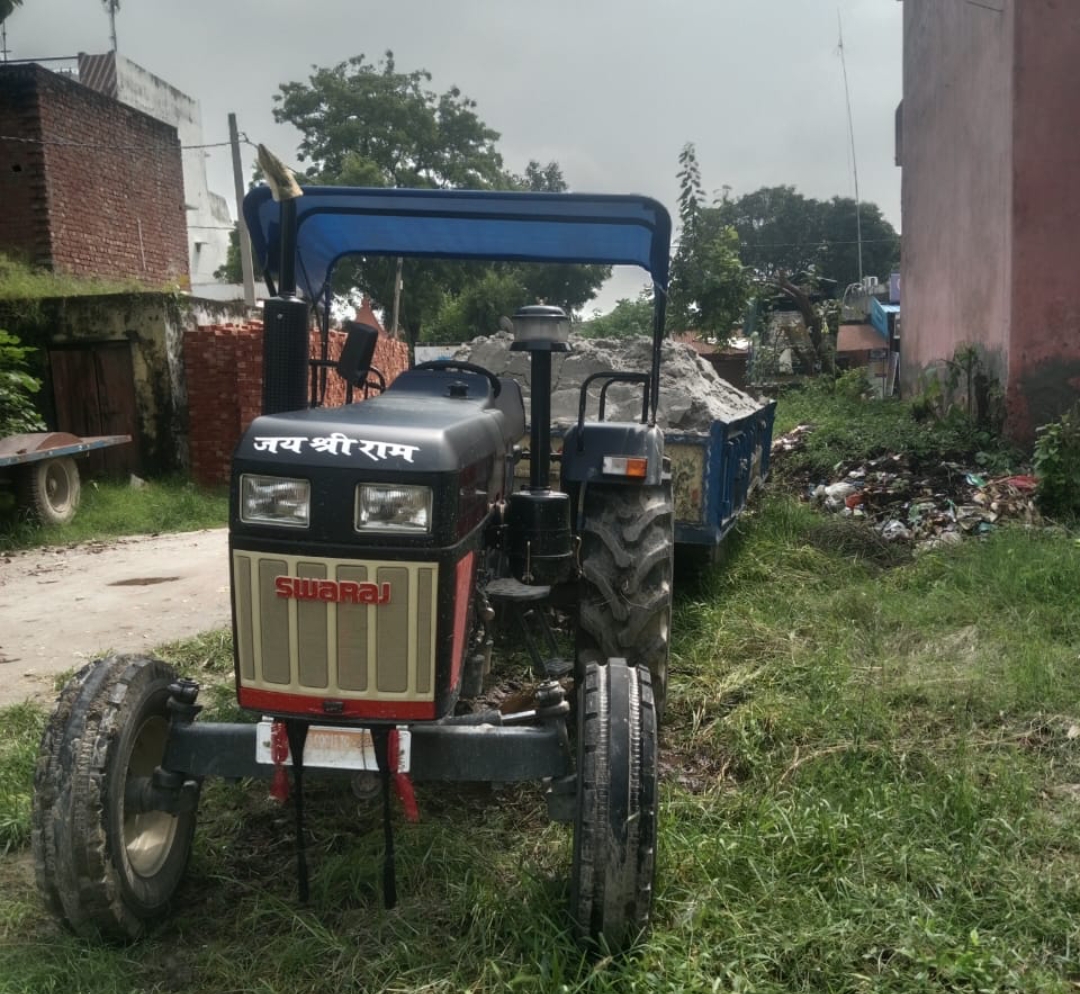 वरिष्ठ पुलिस अधीक्षक हरिद्वार ने दिये अवैध खनन के विरुद्व कार्यवाही के निर्देश एक स्वराज ट्रैक्टर ट्राली को अवैध खनन में किया सीज और नंबर प्लेट ना होने पर की गई बड़ी कार्यवाही।