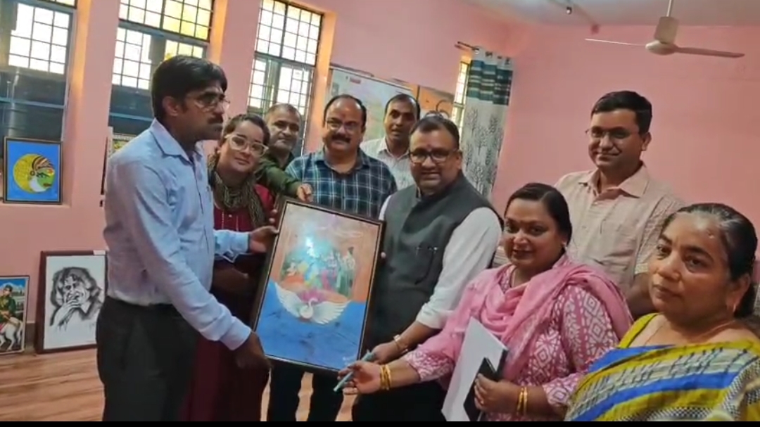 स्पेशल मॉनिटर राष्ट्रीय मानव अधिकार आयोग बाल कृष्ण गोयल ने राजकीय संप्रेषण गृह तथा राजकीय विशेष गृह का निरक्षण किया।