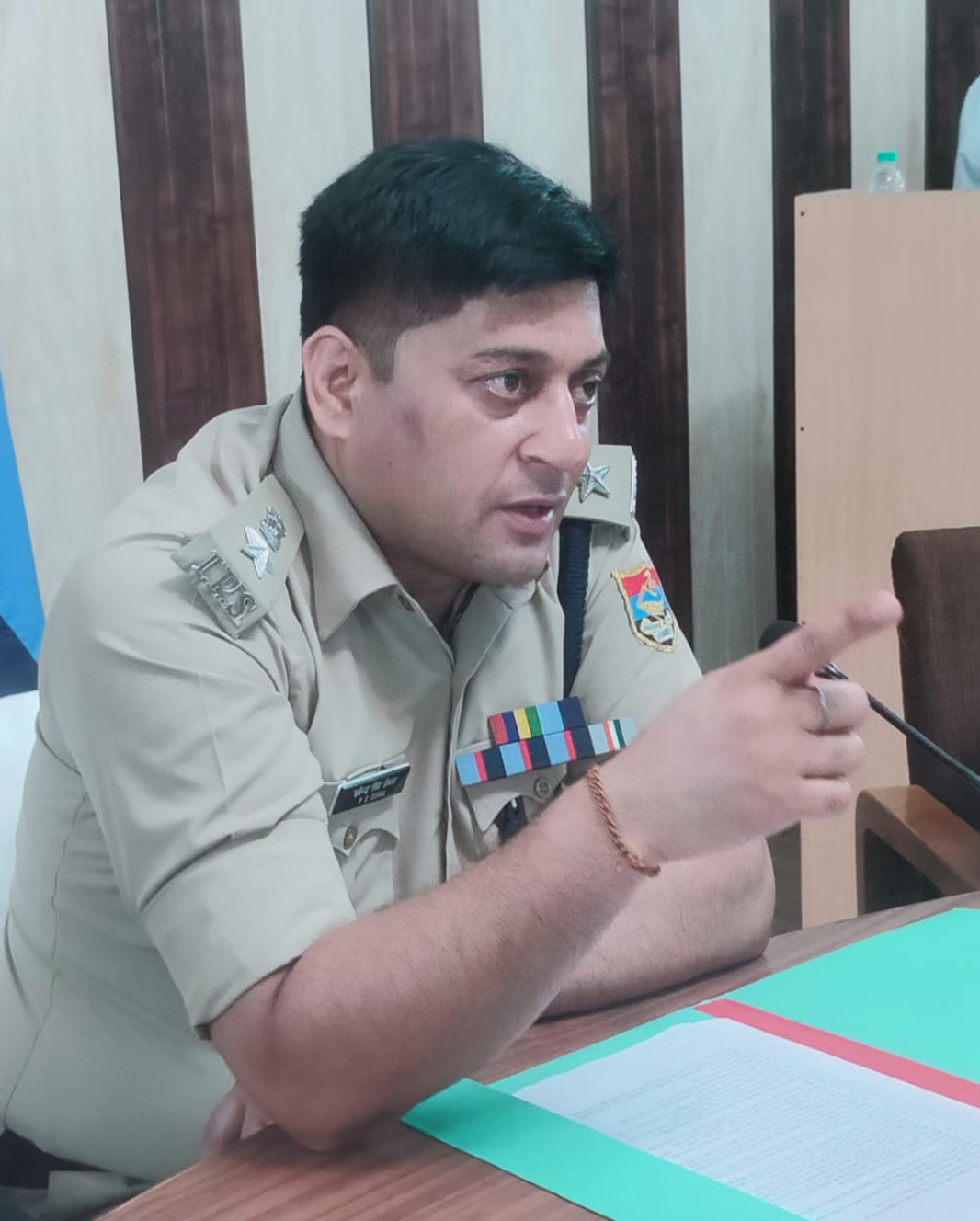 एसएसपी हरिद्वार प्रमेन्द्र सिंह डोबाल द्वारा जनपद में कई चौकी प्रभारी एवं कोतवाली प्रभारी के कार्यक्षेत्रों में फेरबदल/ ट्रांसफर की चली एक्सप्रेस किस को कहां भेजा देखे लिस्ट