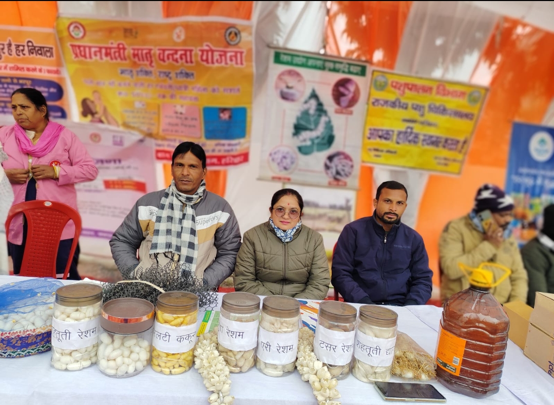 प्रशासन गांव की ओर अभियान के अर्न्तगत विकास खण्ड लक्सर में बहुउददेशीय शिविर का आयोजन किया गया। 