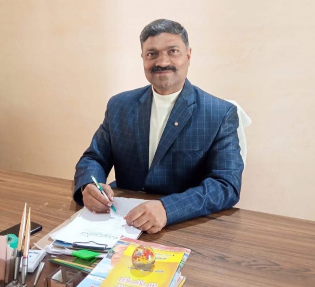 हरिद्वार महापौर पद हेतु ओ.बी.सी. वर्ग की मांग डा. नवनीत परमार ने शहरवासियों से निवेदन किया है कि भारत का संविधान प्रत्येक नागरिक को समानता का अवसर प्रदान करता है।