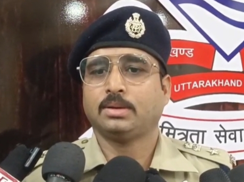 ऑपरेशन ‘लगाम’ को लेकर जितेन्द्र मेहरा एसपी क्राइम यातायात हरिद्वार ने दिए सख्त निर्देश कहा कि हुड़दंग करने वालो पर हरिद्वार पुलिस कर रही है सख़्त कार्यवाही।  पुलिस का साफ संदेश है हरिद्वार में अब “वीआईपी स्टाइल” और कानून तोड़ने वालों की खैर नहीं। ऑपरेशन ‘लगाम’ पूरी सख़्ती से जारी रहेगा।