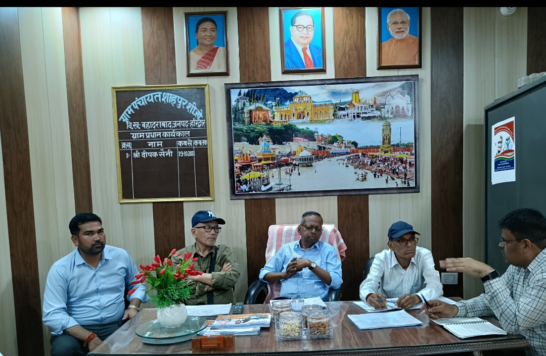 6वें राज्य वित आयोग के अध्यक्ष एन रवि शंकर तथा सदस्यों पीएस जंगपांगी व डॉ.एमसी जोशी द्वारा विकास खण्ड बहादराबाद, भगवानपुर,रुड़की के विभिन्न ग्रामीण क्षेत्रों का स्थलीय निरीक्षण किया और चल रही योजनाओं तथा विकास कार्यों की विस्तार से जानकारी ली।