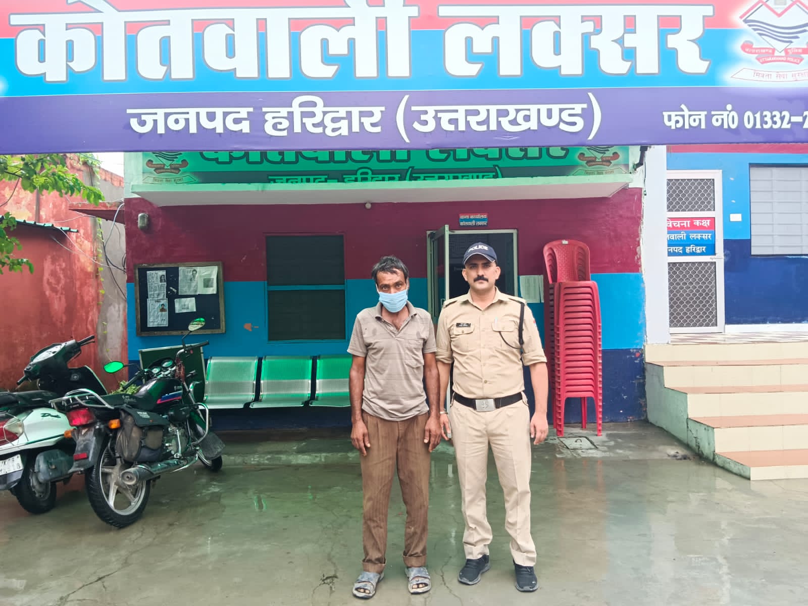 किशोर से दुष्कर्म करने वाले आरोपी अभियुक्त को लक्सर पुलिस ने किया गिरफ़्तार।  घटना कारित करने के बाद से ही फरार चल रहा था आरोपी  हिमाचल प्रदेश के कागड़ा जिले से आरोपी को किया गिरफ़्तार।