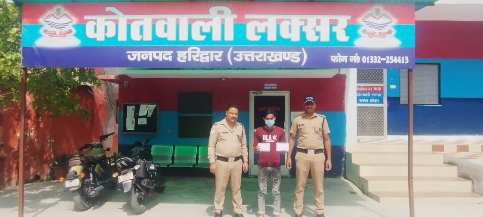 अवैध नशीले कैप्सूलो के साथ एक नशा तस्कर को हरिद्वार पुलिस ने किया गिरफ्तार  बड़ी मात्रा में मिली नशीले कैप्सूलों की खेप
