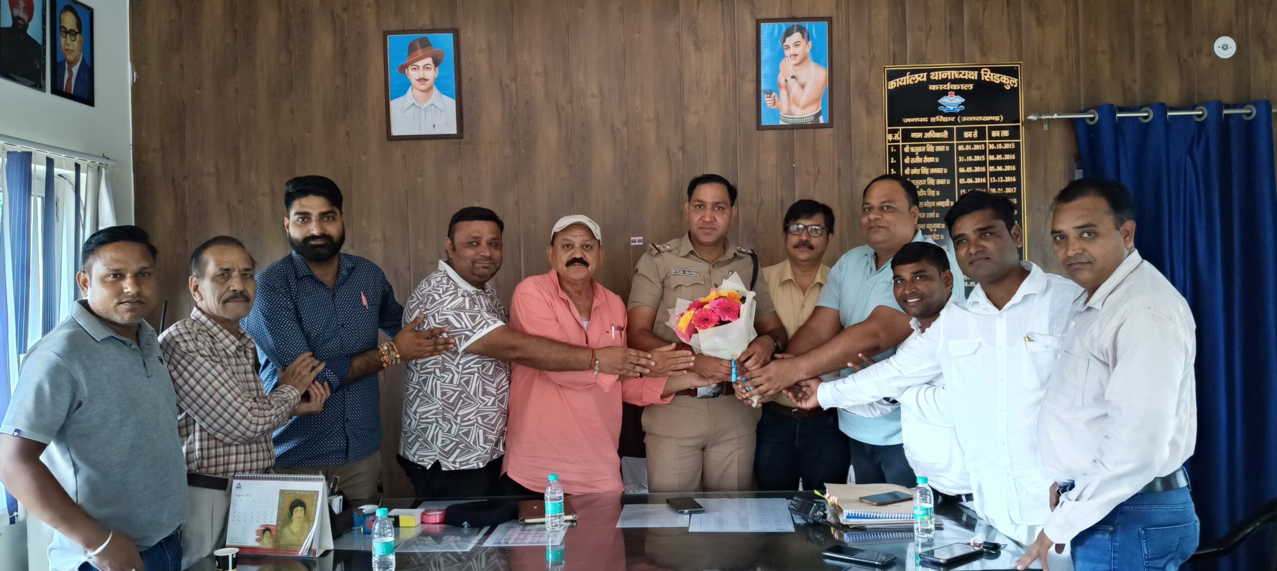 प्रेस क्लब बहादराबाद के पत्रकारों की सिडकुल थानाध्यक्ष से महत्वपूर्ण मुलाकात।