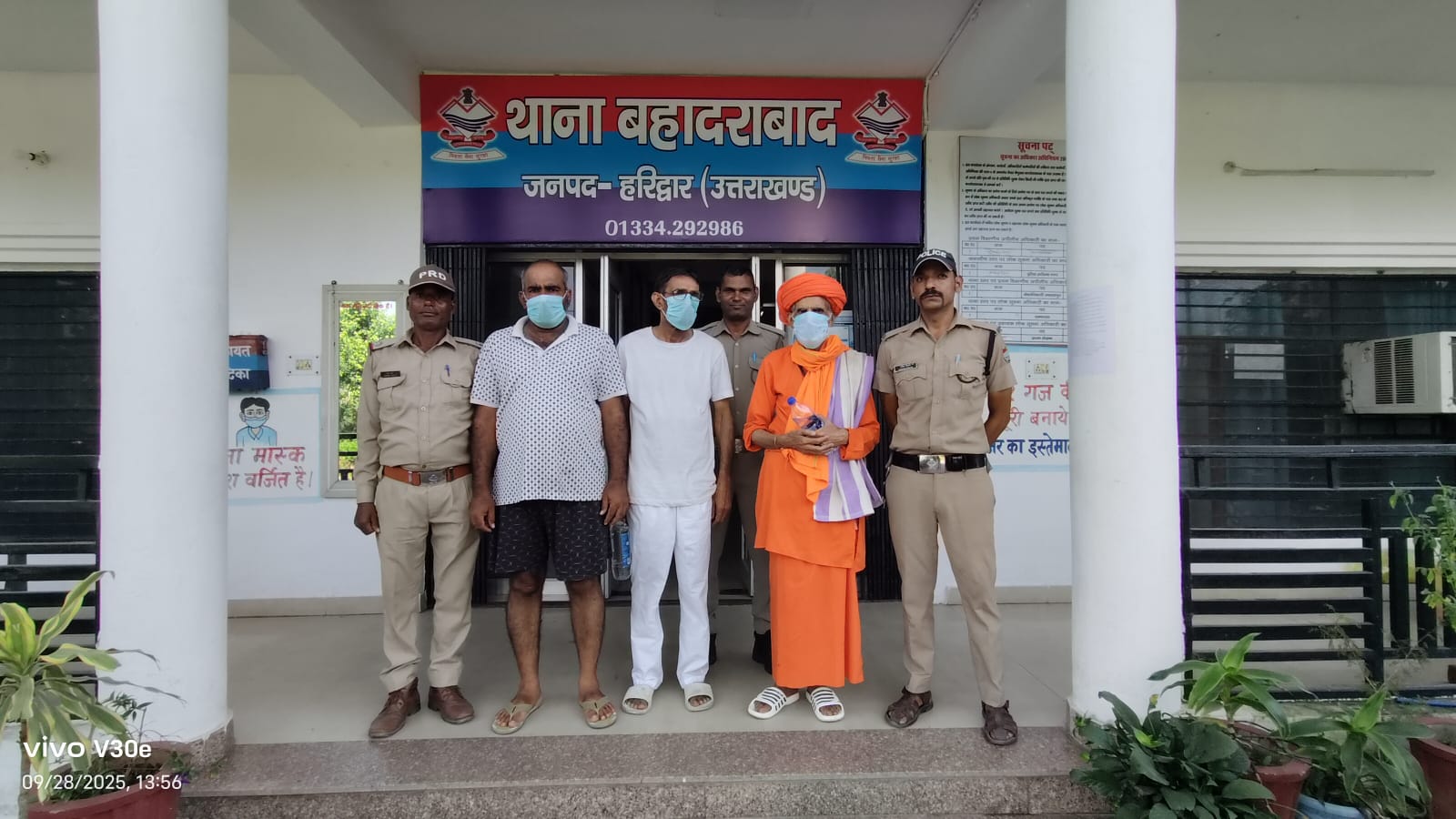 कोतवाली ज्वालापुर व थाना बहादराबाद पुलिस की संयुक्त कार्यवाही गैगस्टर एक्ट के 03 वांछितों के विरुद्ध कार्रवाई की गयी