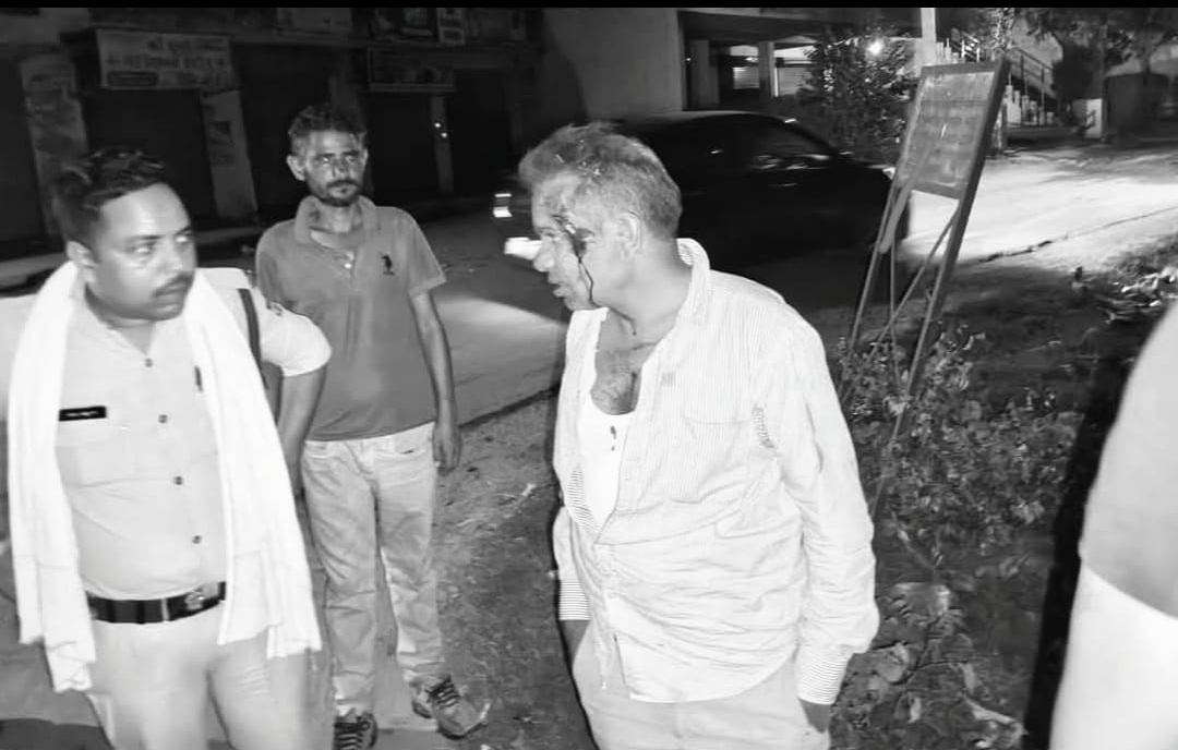 पत्रकार पर हमला करने वालो की हुई शिनाख्त परिजनों ने दो नाम दर्ज एक अज्ञात के खिलाफ थाने में तहरीर देखर कराया मुकदमा दर्ज।