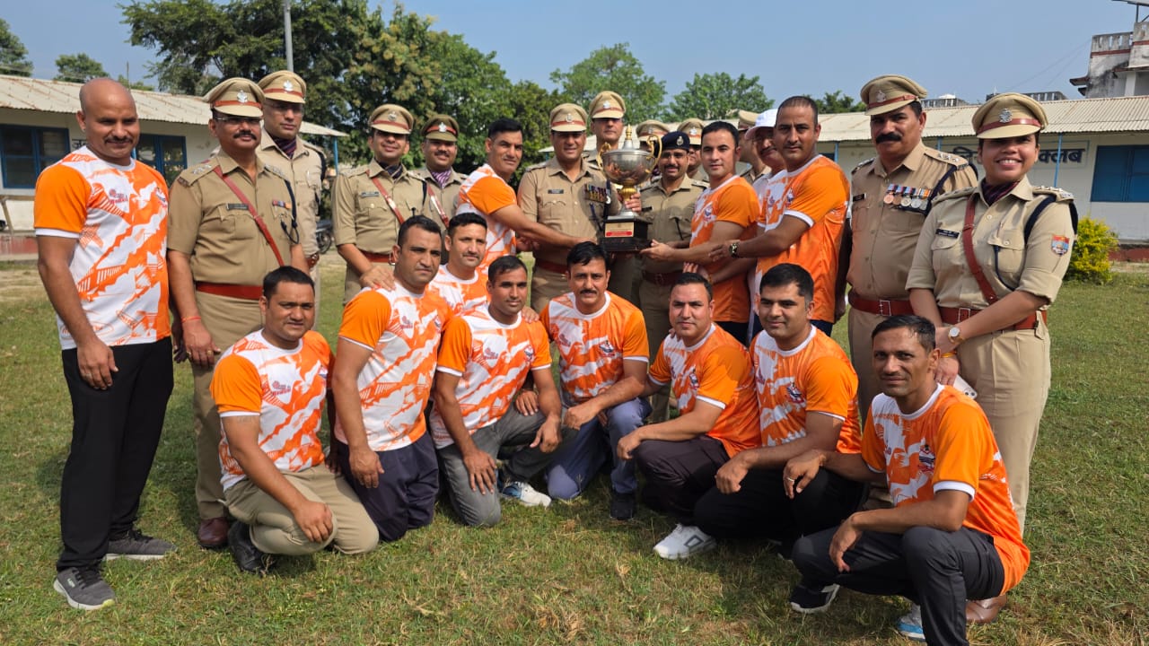 हरिद्वार कब्बडी टीम बनी विजेता, फाइनल में 40 PAC को दी करारी शिकस्त  अंतर्जनपदीय पुलिस/वाहिनी कब्बडी क्लस्टर प्रतियोगिता में हरिद्वार पुलिस का दमदार प्रदर्शन  एसएसपी हरिद्वार द्वारा दी गई खिलाड़ियों को शुभकामनाएं