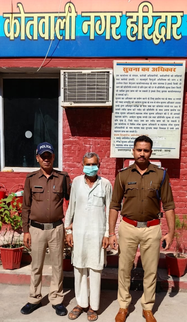 राजमिस्त्री हत्या का हुआ खुलासा, आरोपी को पुलिस ने किया गिरफ्तार  शराब पीने के लिए खर्च हुए रुपयों को लेकर हुआ था झगड़ा  साथी मजदूर ने ही झगड़े के बाद हत्या को दिया अंजाम