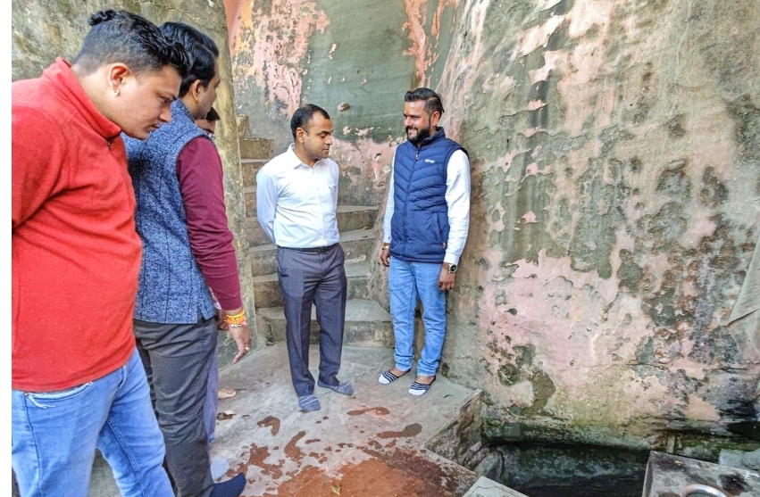 जिलाधिकारी मयूर दीक्षित ने किया पौराणिक भीमगौड़ा कुण्ड क्षेत्र का निरीक्षण।  कुण्ड के सौन्दर्यकरण हेतु दिये महत्वपूर्ण दिशा-निर्देश।