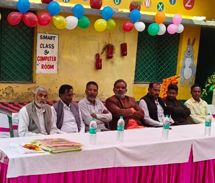 स्कूलों में सुविधाओं के साथ गुणवत्तापूर्ण शिक्षा पर फोकस रखें अधिकारी: स्वामी यतीश्वरानंद  राजकीय प्राथमिक विद्यालय भोगपुर में दो कक्षों का किया शिलान्यास।