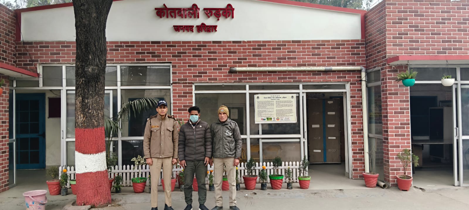 किशोरी के अपहरणकर्ता को रुड़की पुलिस ने किया गिरफ्तार।  किशोरी पीडिता को पूर्व मे ही हरिद्वार पुलिस कर चुकी है बरामद।