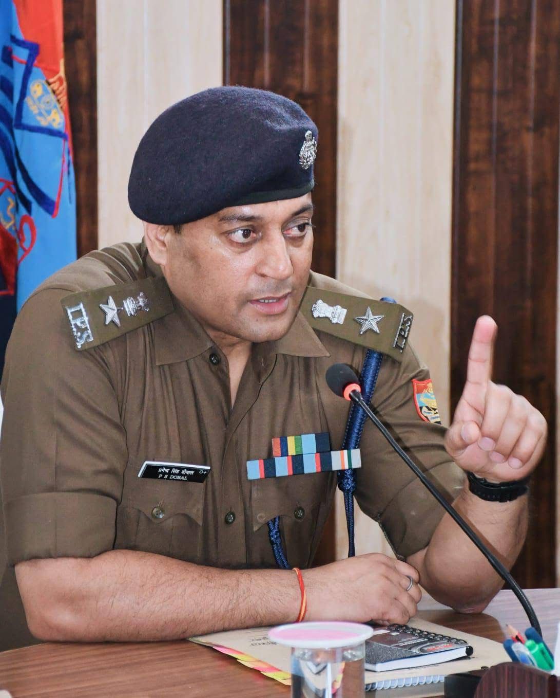 थाना भगवानपुर क्षेत्रांतर्गत विवाद में दो व्यक्तियों की मृत्यु संबंधी प्रकरण में एसएसपी हरिद्वार की कार्यवाही।  सिपाही और हेड कांस्टेबल सहित चौकी प्रभारी को तत्काल प्रभाव से किया सस्पेंड।  रिपोर्ट में तत्काल मौके पर न पहुंचने व उच्चाधिकारियों को सूचना न देने के तथ्य आए प्रकाश में।