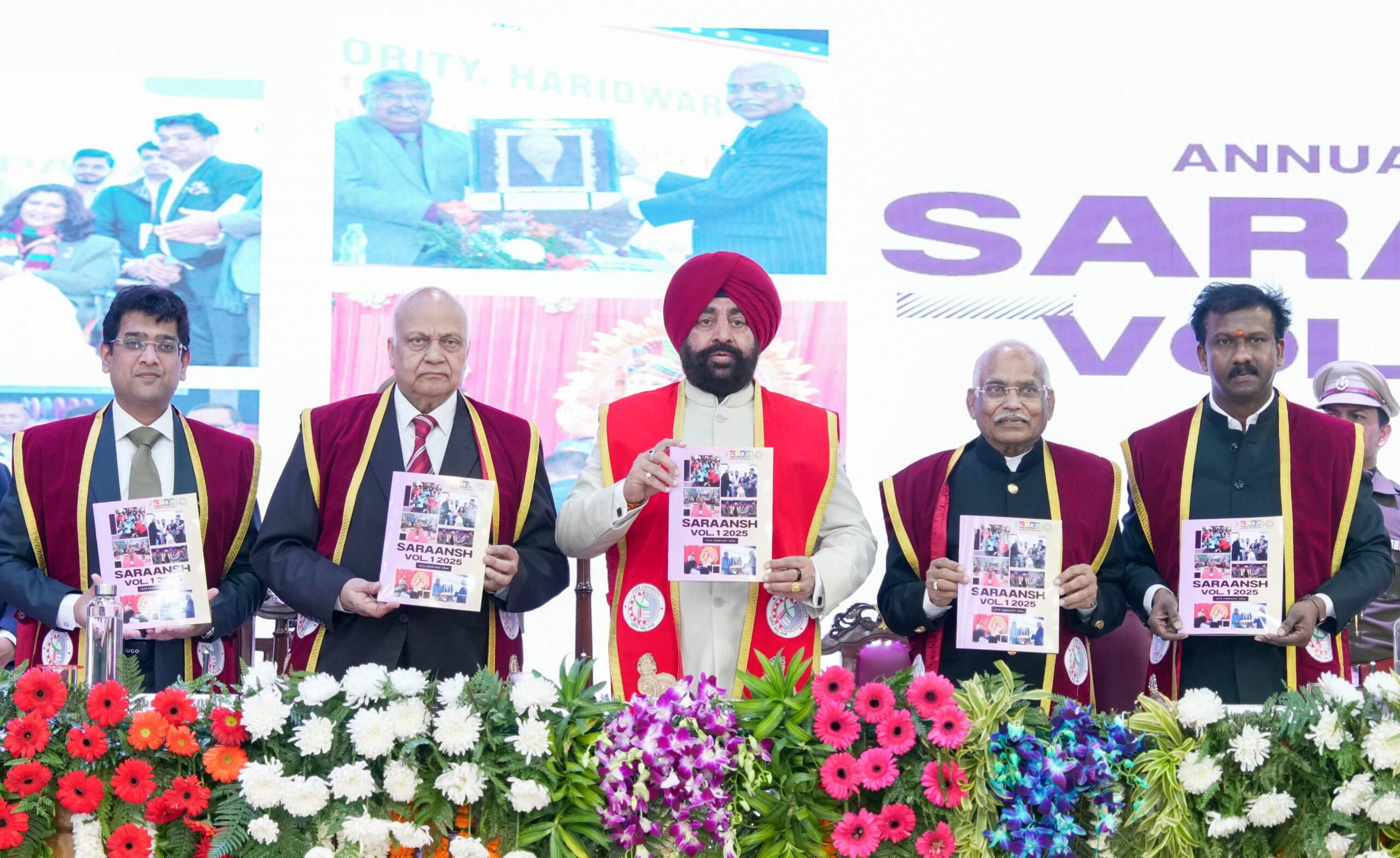 राज्यपाल लेफ्टिनेंट जनरल गुरमीत सिंह (से नि) ने आज कोर विश्वविद्यालय, रुड़की के दूसरे दीक्षांत समारोह में प्रतिभाग कर विद्यार्थियों को डिग्री और मेडल प्रदान किए।