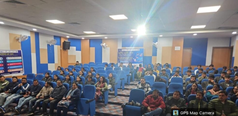 सेफर इन्टरनेट दिवस के अवसर पर सुरक्षित इन्टरनेट के उपयोग पर “स्मार्ट टेक, सुरक्षित विकल्प – एआई के सुरक्षित और ज़िम्मेदार इस्तेमाल की खोज”विषय पर एक कार्यशाला का आयोजन।