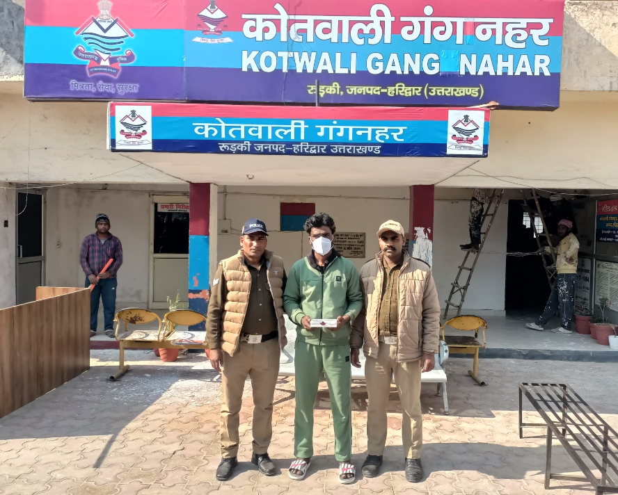 कोतवाली गंगनहर सिंचाई विभाग कॉलोनी में हुई चोरी का पुलिस ने किया खुलासा।   चोरी की घटना में संलिप्त आरोपी को चोरी के माल के साथ किया गिरफ्तार।