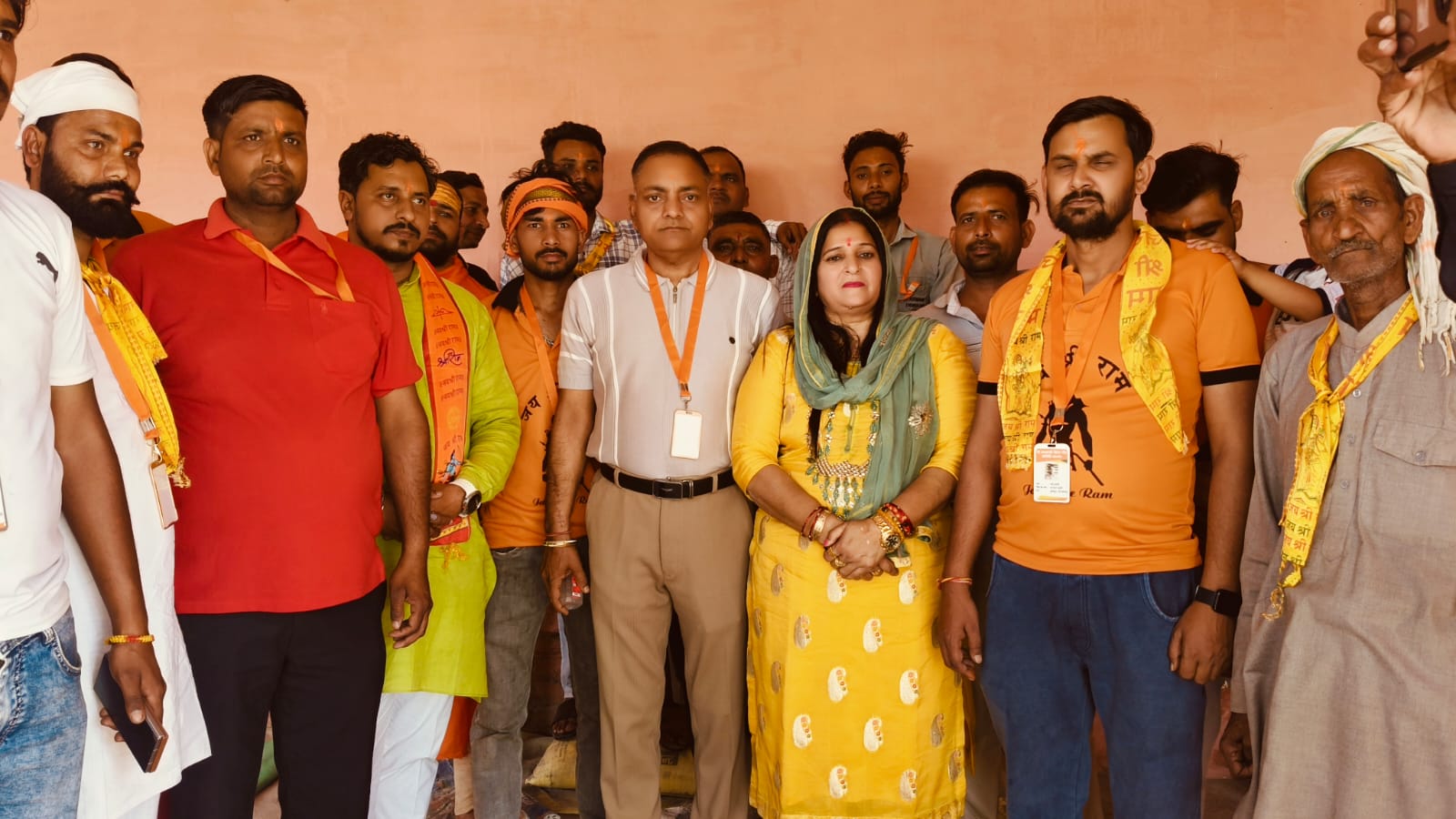 लक्सर तहसील क्षेत्र के जटायू मंदिर पर आज शोभा यात्रा का आयोजन किया।  खानपुर में बालाजी जन्मोत्सव के मौके पर आज भव्य शोभायात्रा,मे भारी संख्या में श्रद्धालुओं का उमड़ा जनसैलाब।