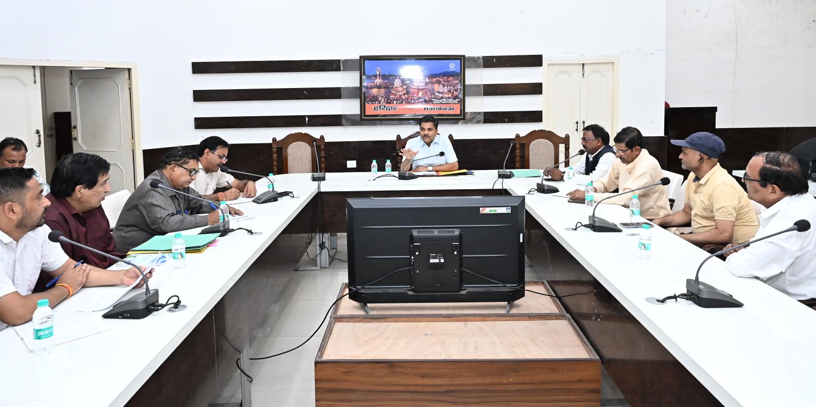 अपर जिलाधिकारी प्रशासन के अध्यक्षता में बैठक आयोजित।