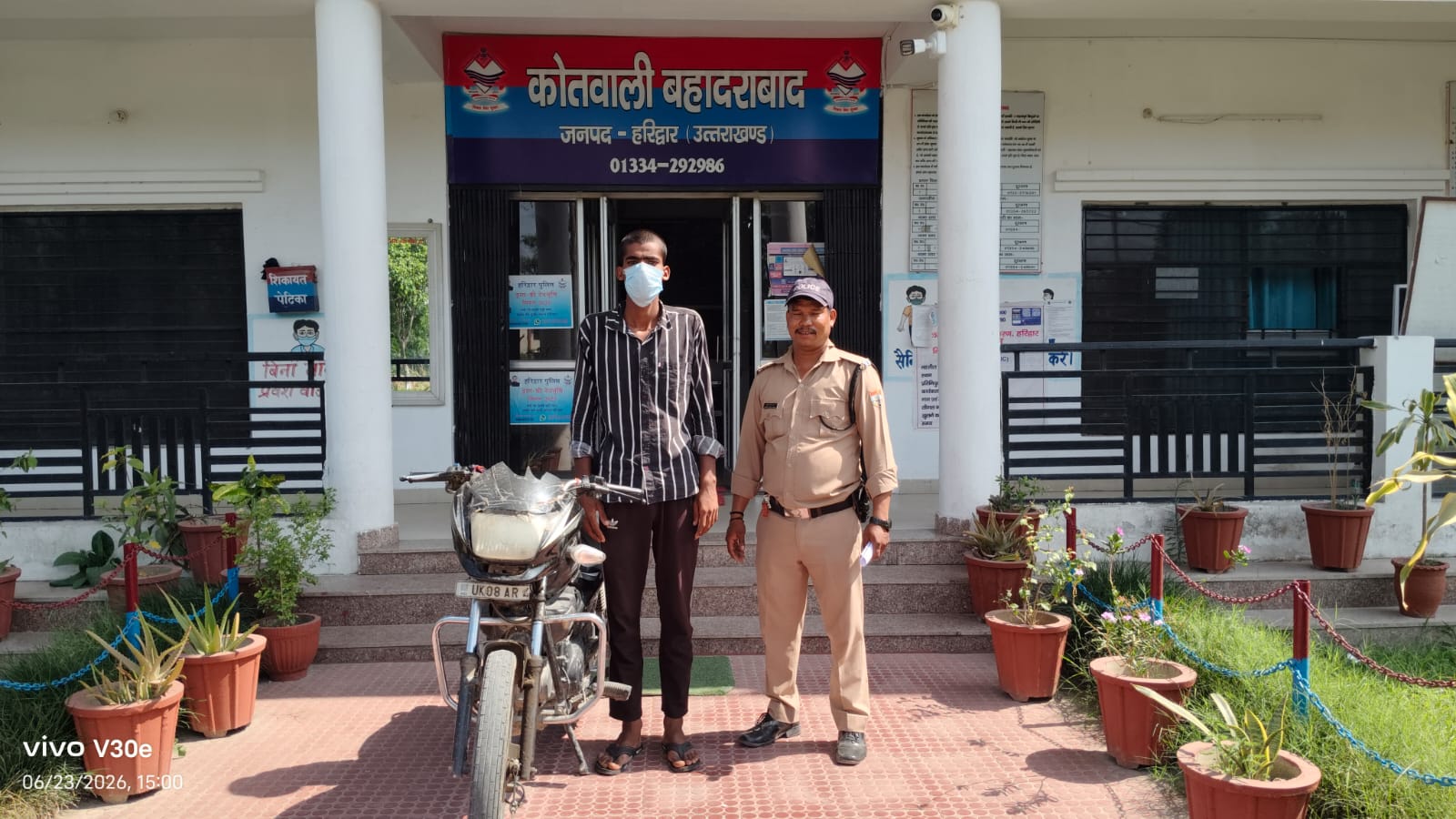 चोरी की गई मोटर साइकिल बरामद, पुलिस ने आरोपी को भी किया गिरफ्तार।