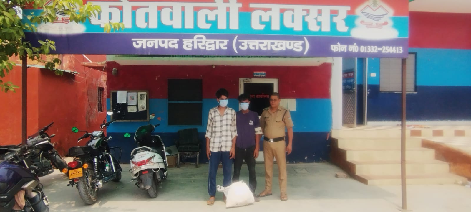 एसएसपी हरिद्वार के नेतृत्व में शातिर चोर  लक्सर पुलिस के हत्थे चढ़ें, चोरी का माल बरामद।  बंद मकान में सेंध लगाकर चोरी की घटना को दिया था अंजाम।