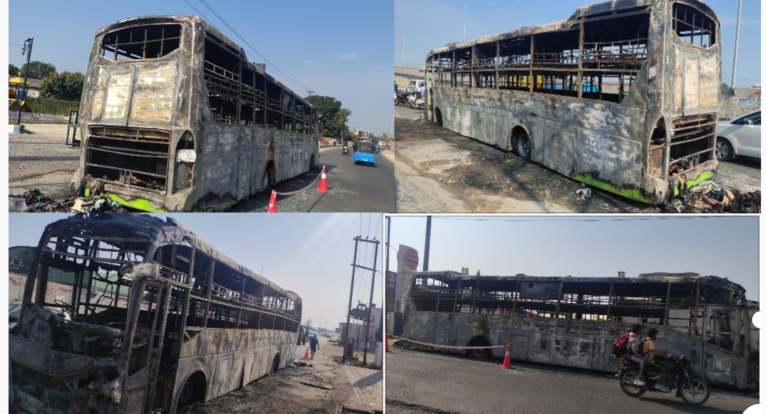 महालक्ष्मी फिलिप्स वोल्वो बस देहरादून से वाया ऋषिकेश दिल्ली जयपुर जा रही थी क्रिस्टल वर्ल्ड से आगे पुलिस चौकी शांतारशाह से 200 मीटर पहले हरिद्वार दिल्ली रोड पर तकनीकी खराबी के कारण बस में अचानक से आग लग गई।   जिसमें 32  लोग सवार थे। आग लगते ही सभी सवार यात्री उतर गए थे।