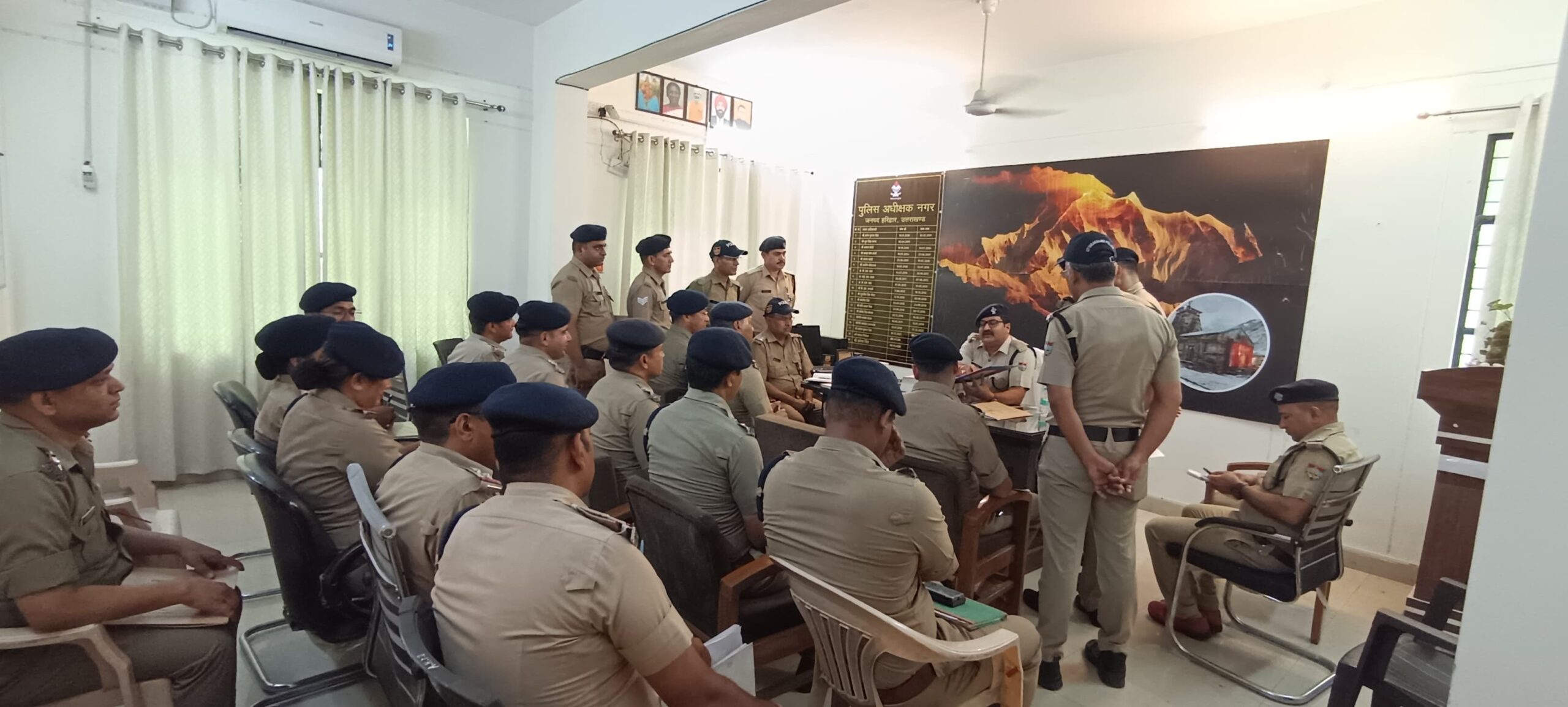 एसपी सिटी अभय सिंह की अध्यक्षता में सिटी क्षेत्र के सभी विवेचकों का ओआर  किया आयोजित।